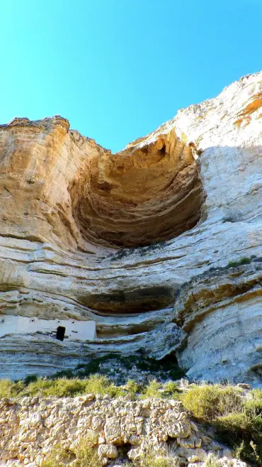 Cueva fortificada de Garadén cerca de Alcalá del Júcar